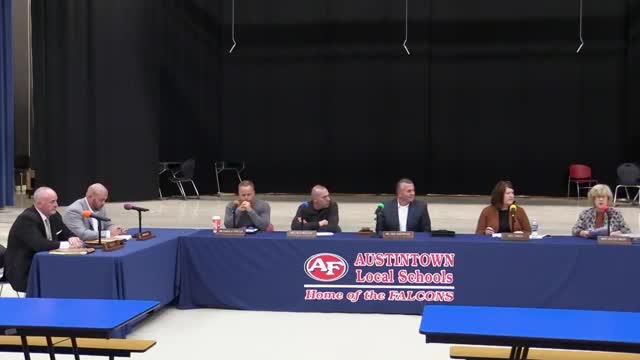 Austintown School District celebrates retirees and Thanksgiving spirit