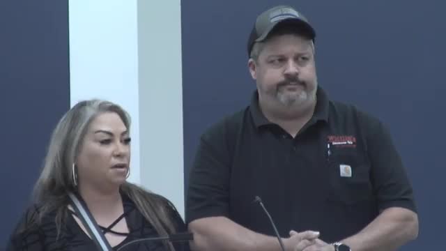 West Bend residents oppose 90-home development near Silver Lake citing traffic and environmental concerns