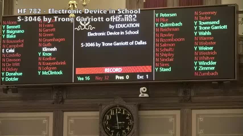 Iowa Senate passes House File 782 to ban cell phones in schools