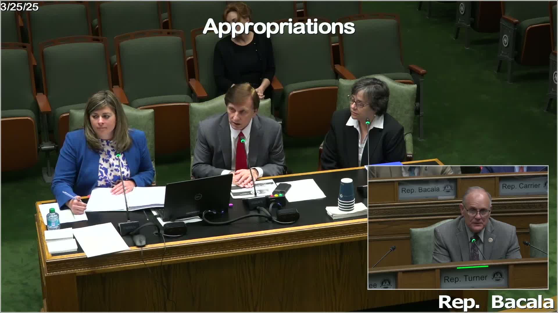 Treasurer explores investment strategies for better state budget returns