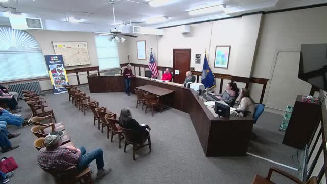 Residents raise concerns over solar farm hazards and county zoning regulations