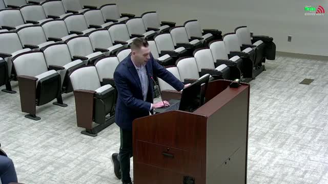 Manassas City residents debate teachers' collective bargaining and its impact on education