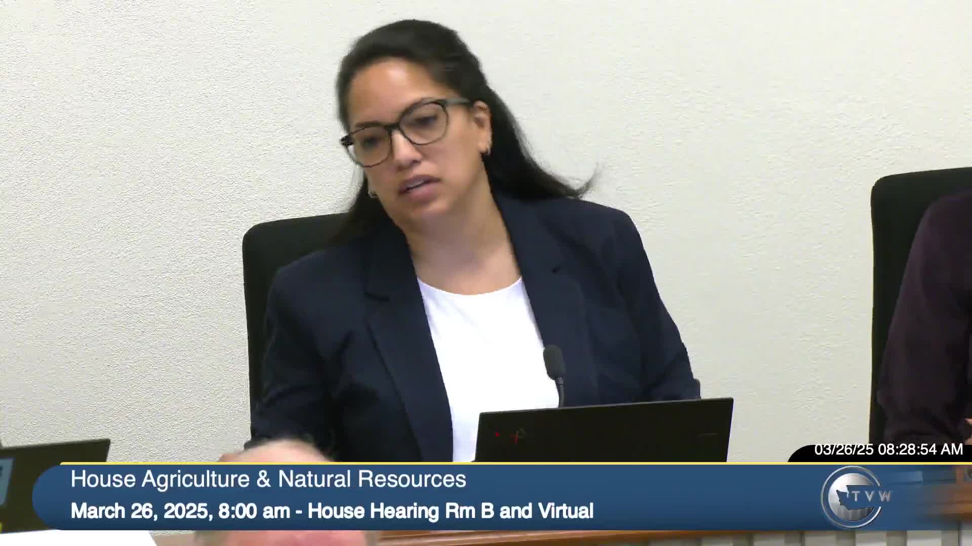 Committee hears support for switching DNR aquatic-lease inflation metric from PPI to CPI in SB 5656