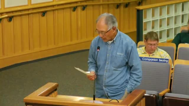 Community member critiques Cuesta Park pickleball court proposal citing underutilization concerns