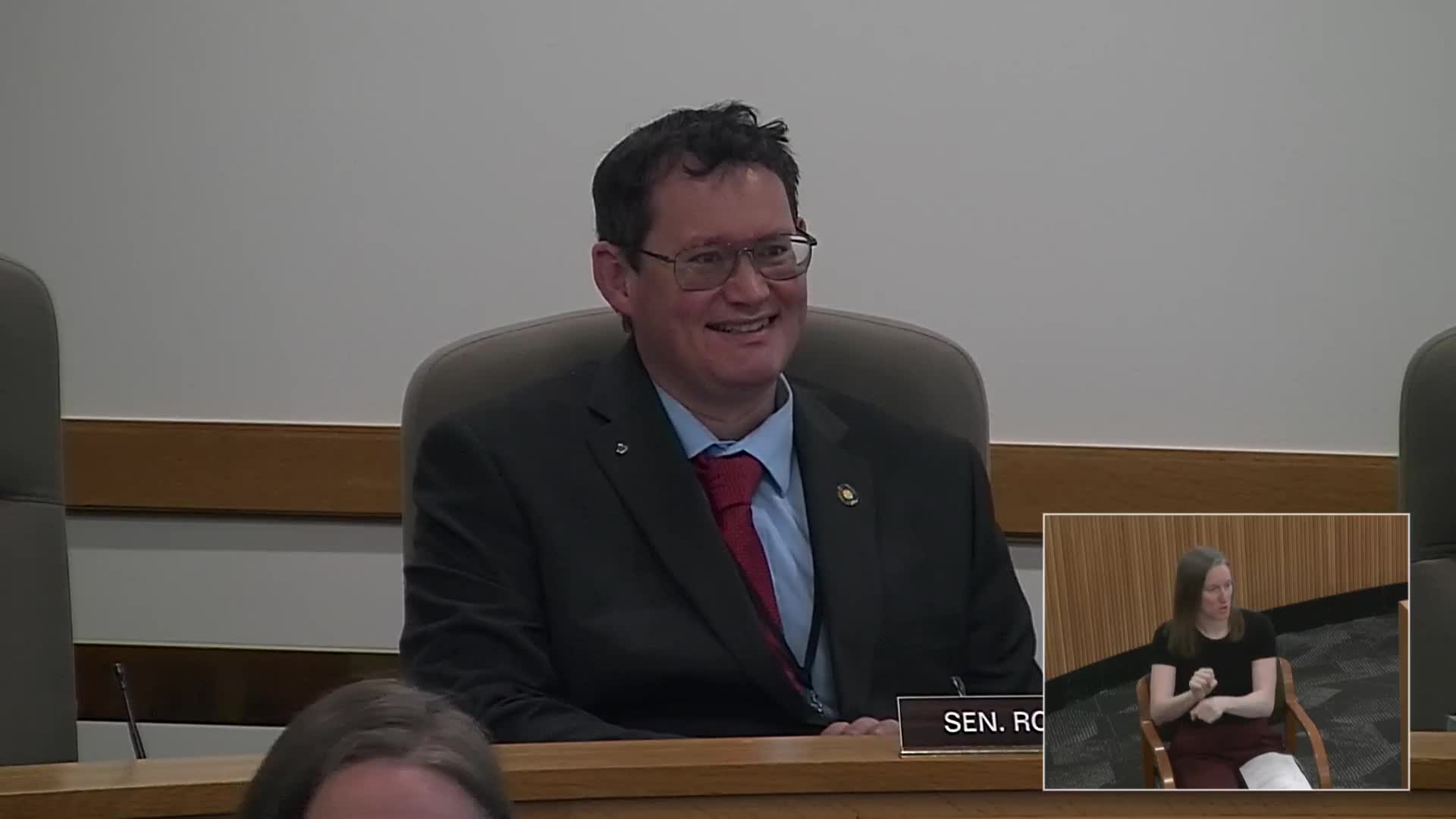 Senator Robinson emphasizes recess benefits amid classroom discipline debate