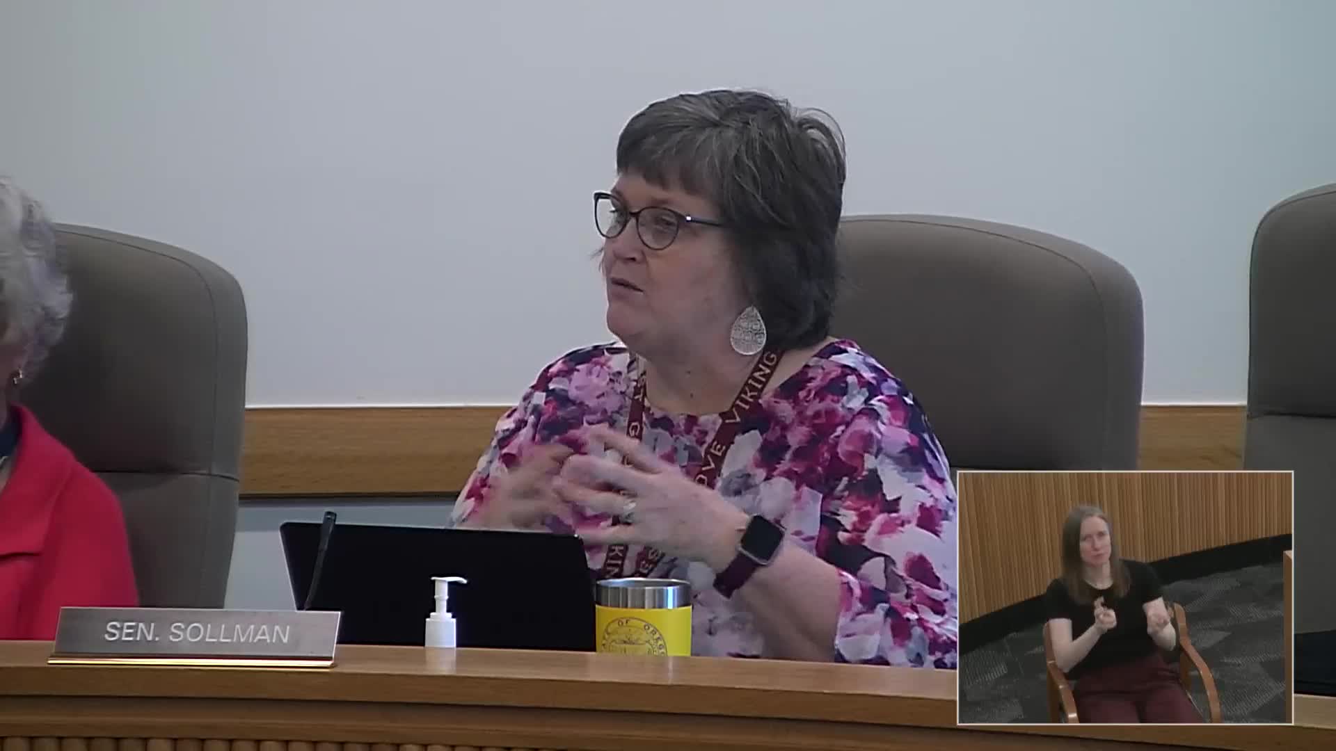 Oregon Senate Committee reviews conflict of interest regulations for school board members