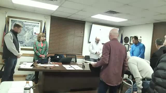 Community meeting in Bandera addresses service and support for local governance