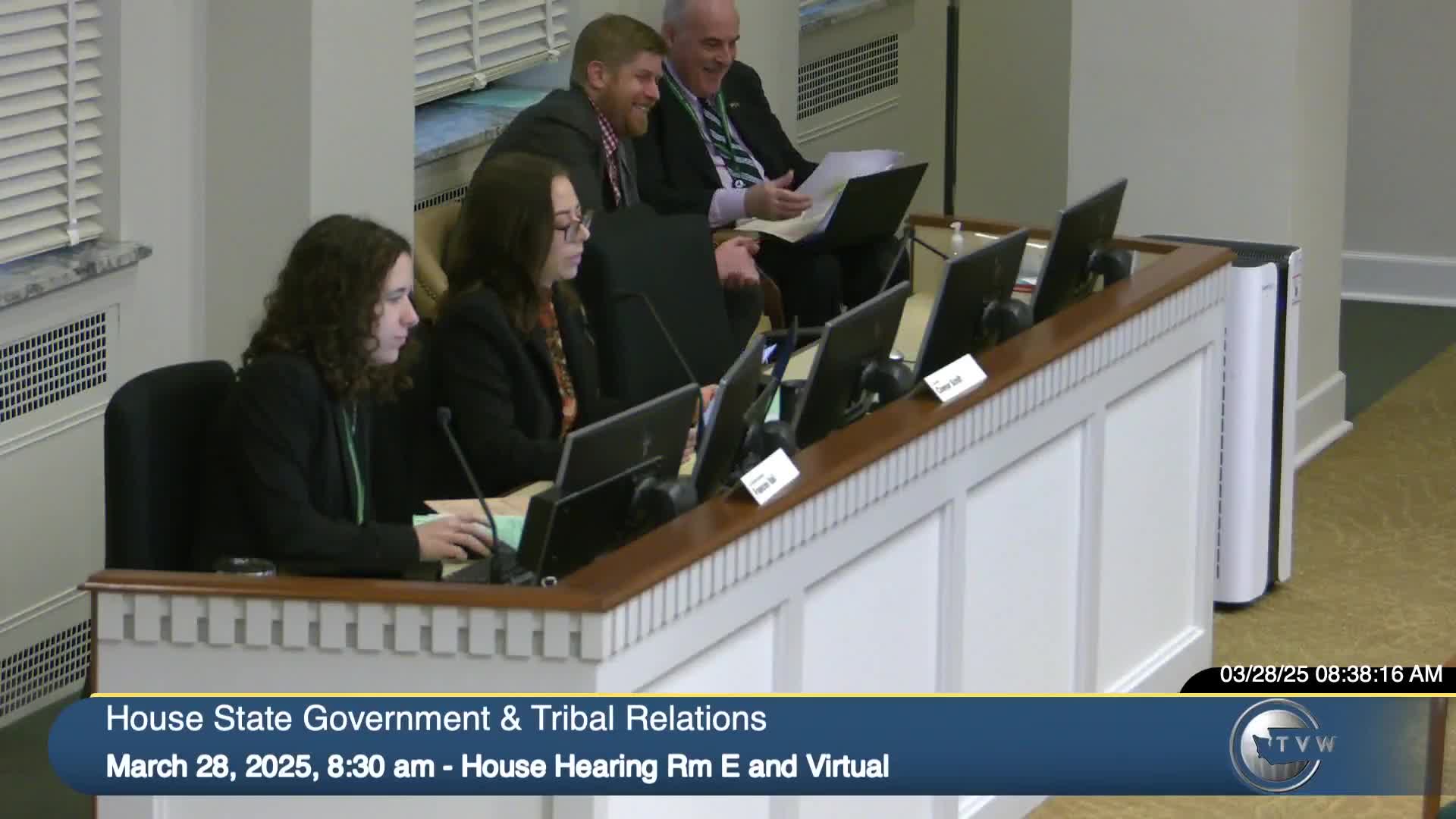 Committee advances SB 5077 on automatic voter registration after amendment votes