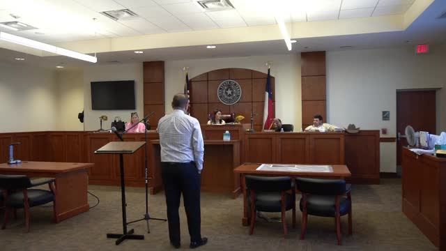 Commissioners negotiate new ambulance service contract in Carrizo Springs