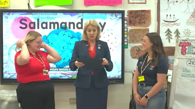 Superintendent awards Florida Prepaid scholarships to future teachers at Pheasant Elementary