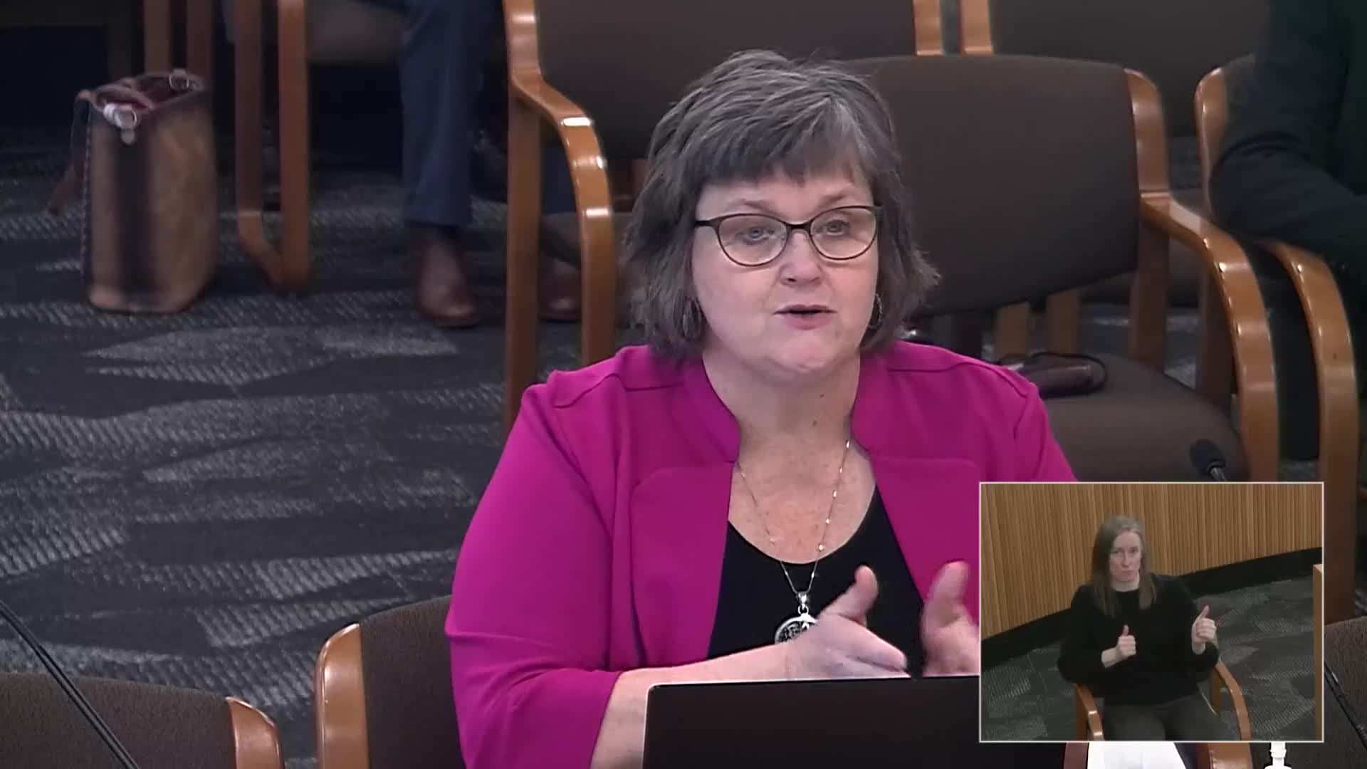 Oregon lawmakers advance House Bill 2007 to enhance summer learning programs