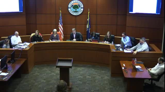 Clemson advances downtown streetscape plan and small information building; council weighs second-floor cost