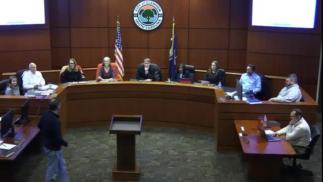 Residents urge brighter downtown lighting, more wreath funding and clarity on rezonings; council to follow up