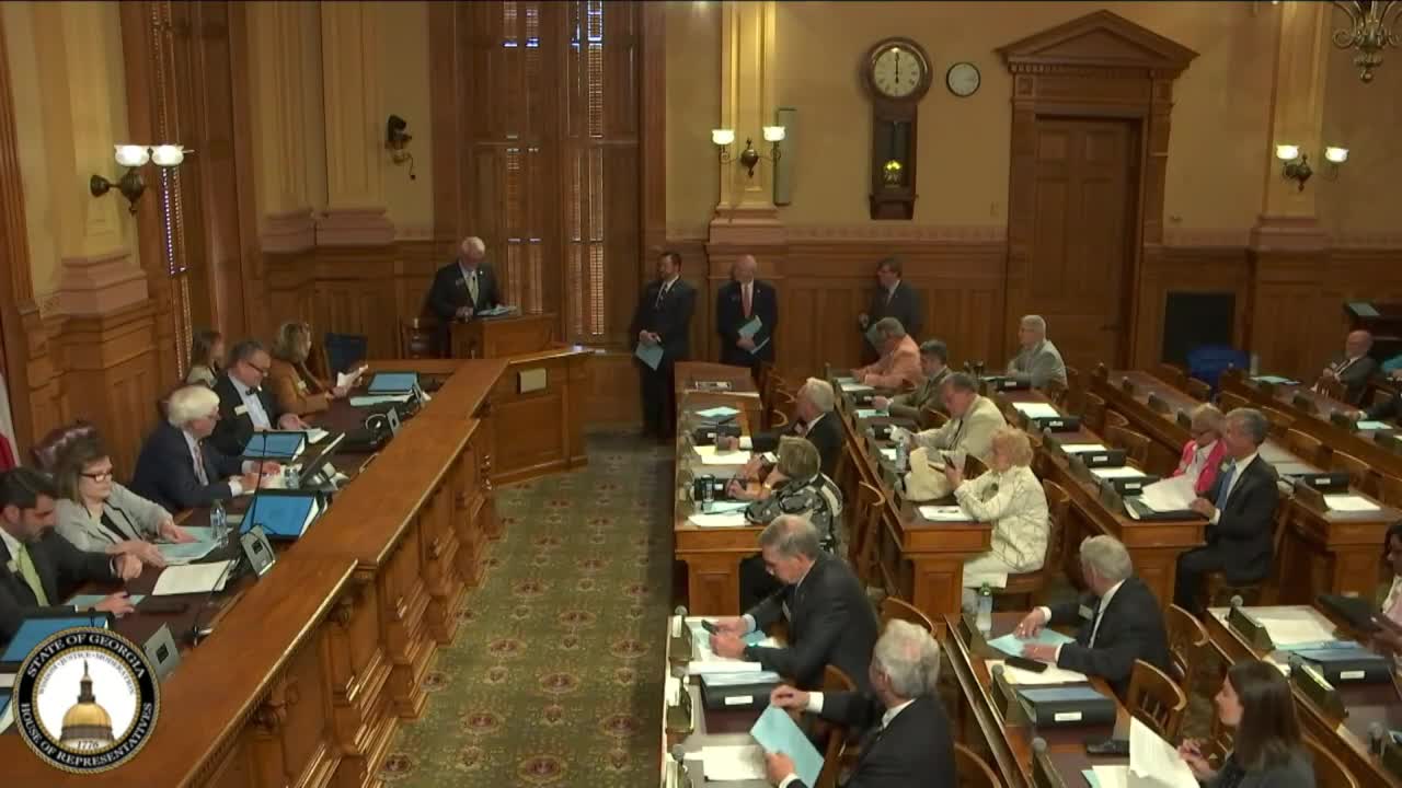 Senate panel reviews SB 102 amendment on copyrights; members question cockfighting language