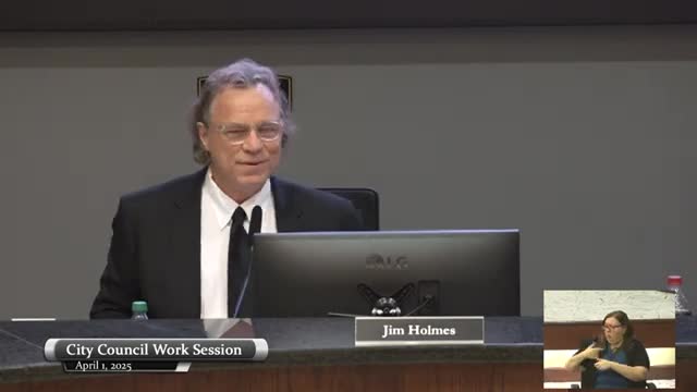 Roberto Zapata showcases Waco library's new initiatives and mayor's summer reading challenge