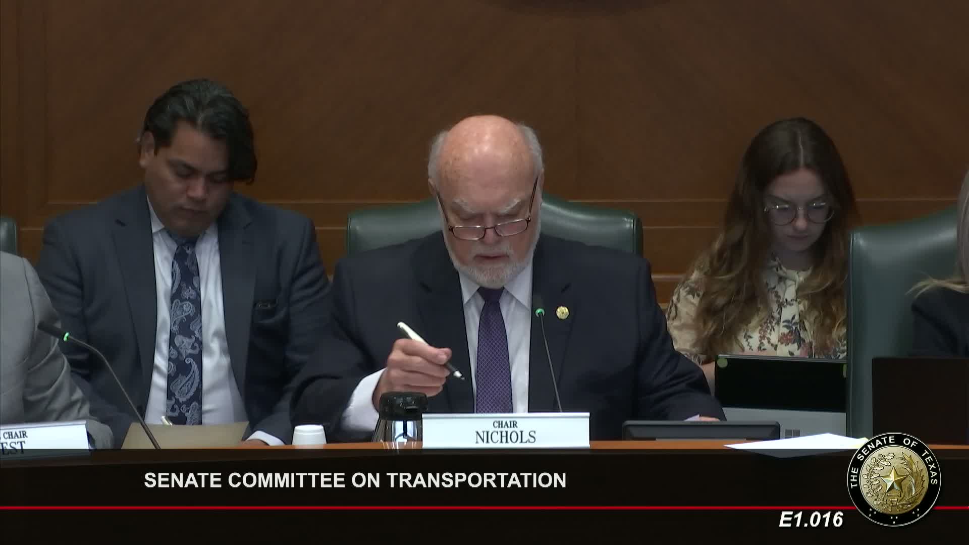 Senate Transportation Committee advances a package of bills on airports, VIN inspections, memorials and other measures