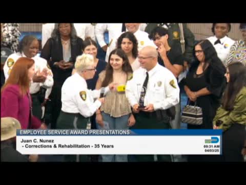 Department leader celebrates 35 years in corrections at training bureau