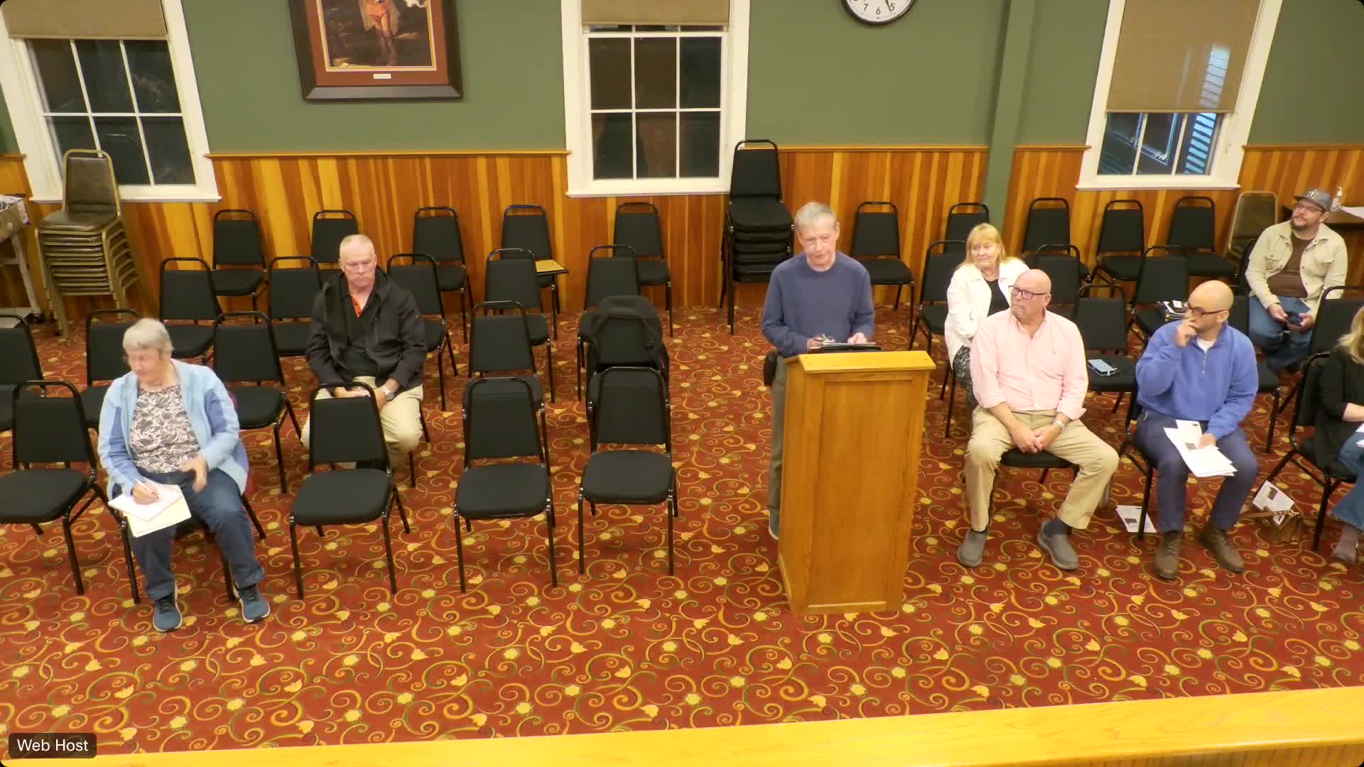 Former CFO suggests monthly budget commission meetings for better transparency in Trumbull