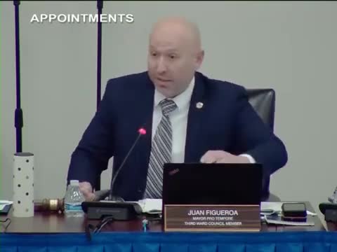 City recognizes new commissioners during swearing-in ceremony