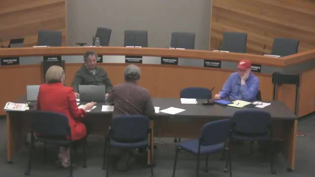 Finance committee reviews updated Des Moines investment policy; seeks clearer limits and reporting