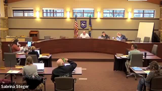 Onalaska finance committee approves financial reports, budget amendment for property purchase and several personnel policy updates