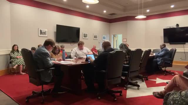 Anniston staff outline plan to buy 44 golf carts, 2 utility vehicles for parks