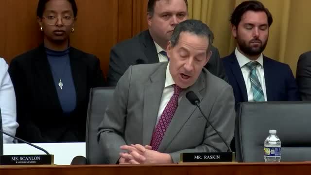 Unidentified lawmaker defends judge who blocked mass deportation, cites Marylander sent to El Salvador