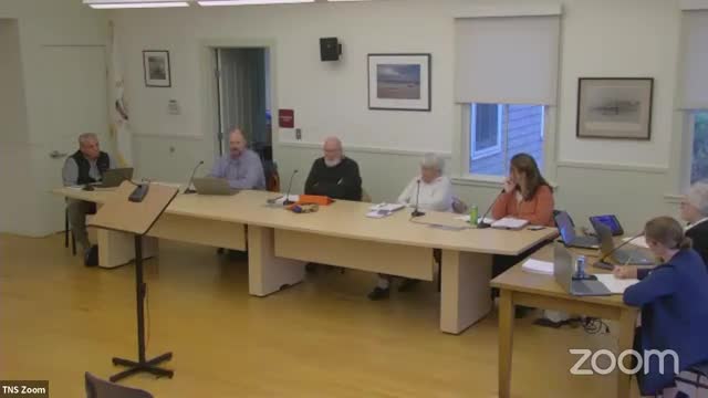 Local Council discusses deer management and ecological impacts on Nantucket