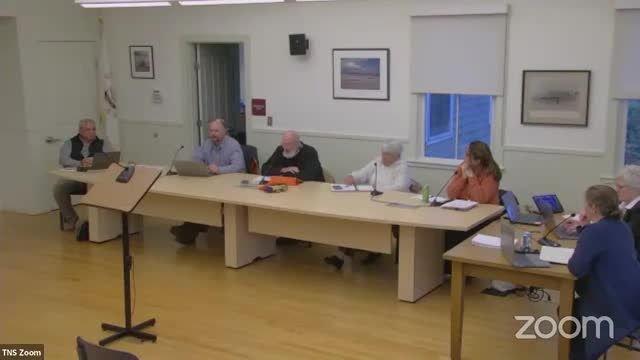 Town Council debates paid parking solutions to manage summer beach congestion