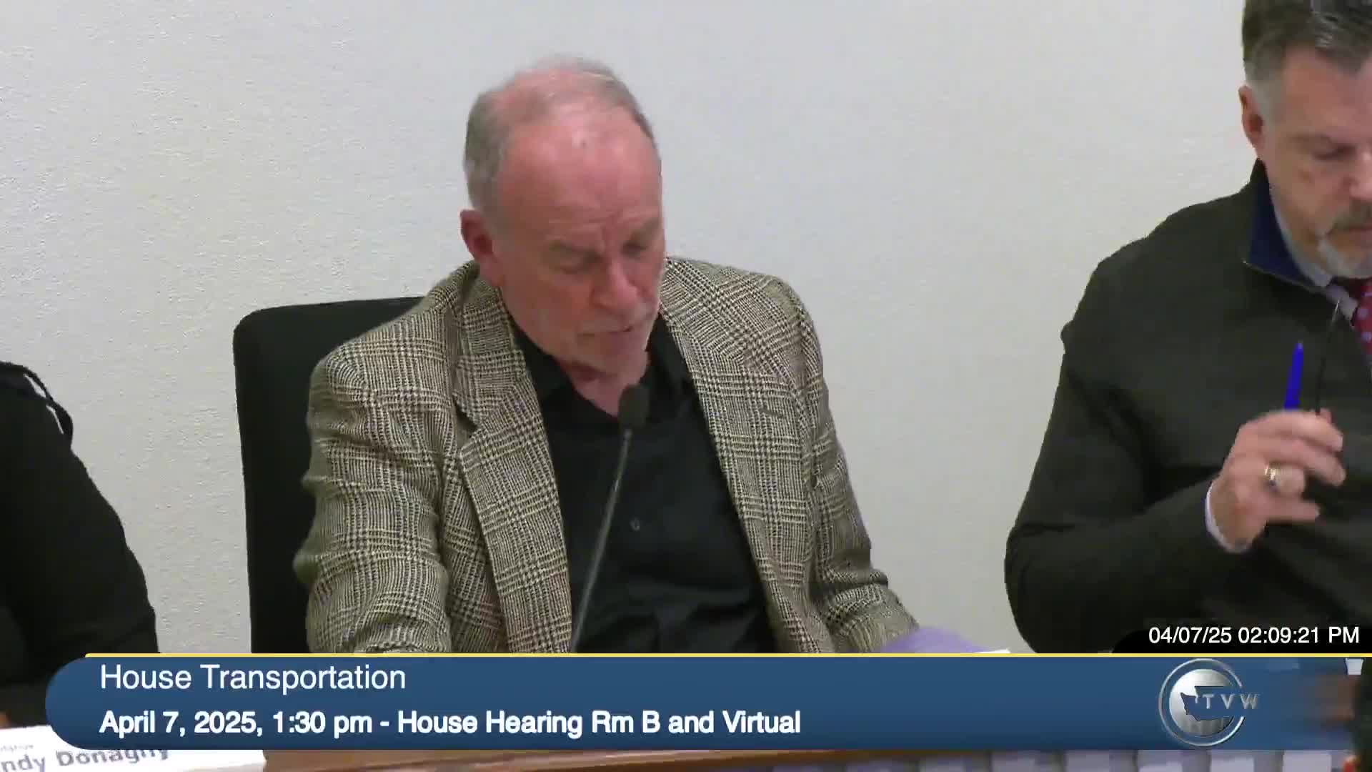Committee approves Senate Bill 5484 to ensure payment for tow truck operators