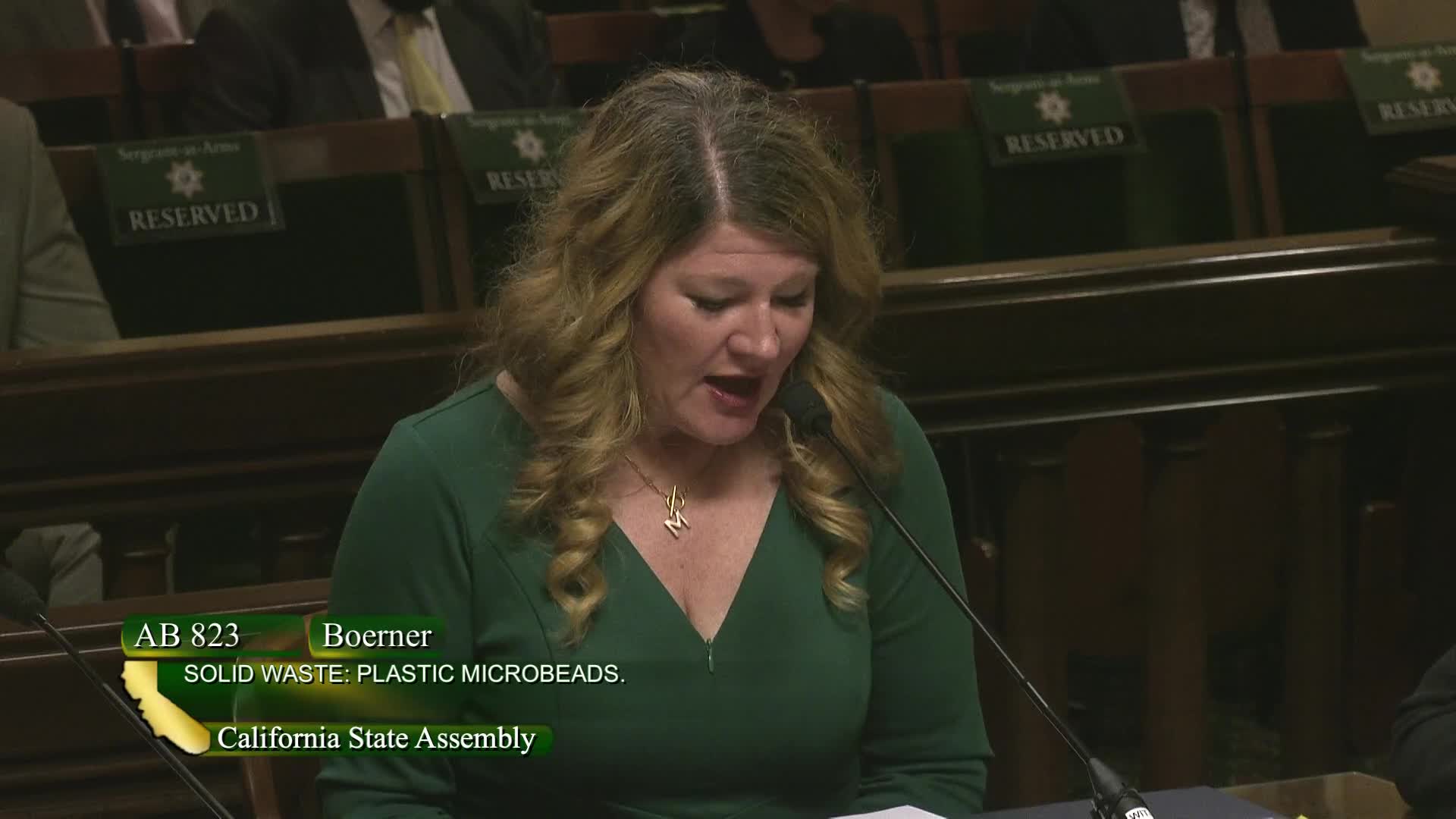 California Assemblymember proposes AB 823 to ban microplastics in personal care products