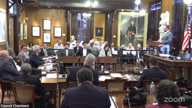 Charleston council debates future of Wentworth Street garage amid safety concerns