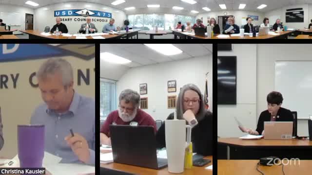 Teachers propose consistent leave tracking system in Skyward at district meeting