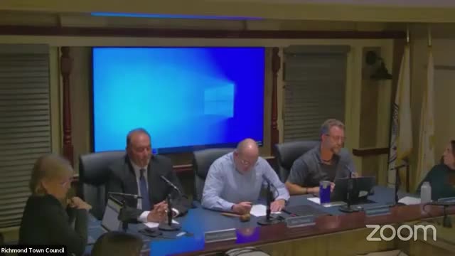 Town Council revotes on utility pole installation for green energy project