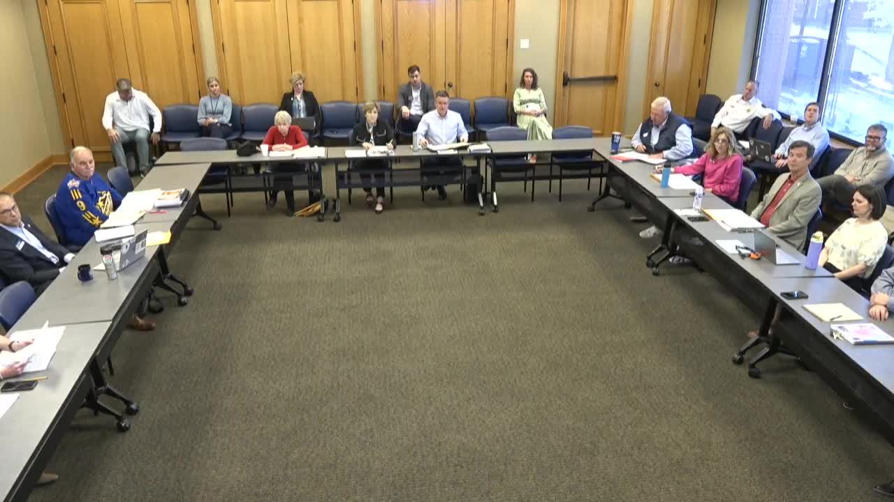 Brentwood City Commission reviews ethics complaint against Commissioner Little