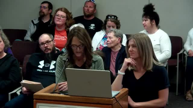 Riverton City Council reviews Paws for Life funding and animal care challenges