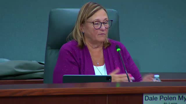 Leesburg Town Council debates Clear Springs development proposal amid airport concerns