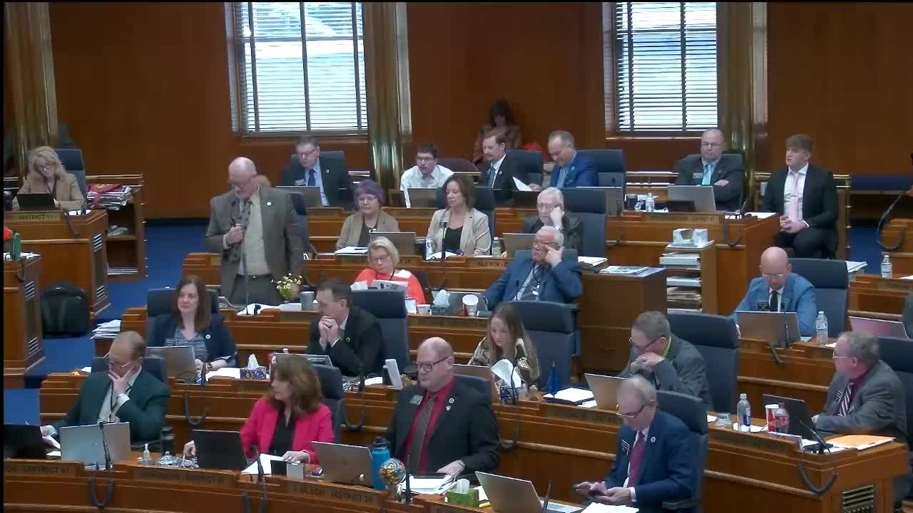 North Dakota Senate debates deer hunting baiting bill with amendments for livestock protection