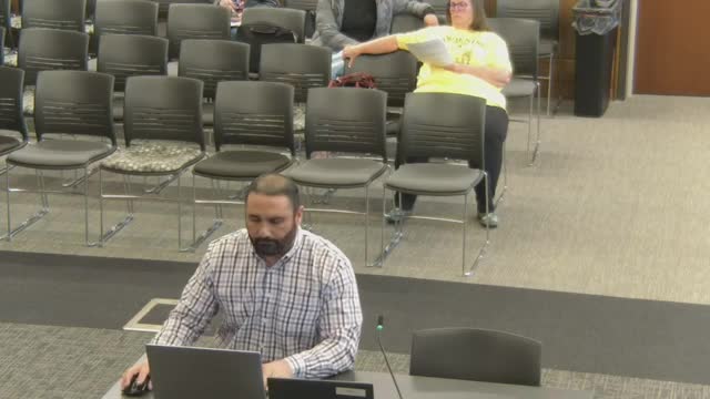 Lander County commissioners approve airport grants, engineering contracts and budget submission; reject public‑defense pilot