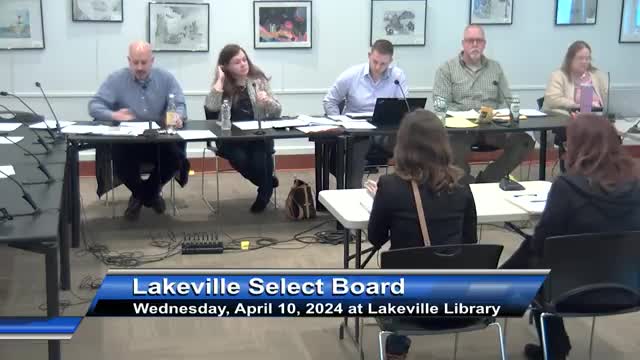 Planning board asks selectmen to budget consultant town planner if vacancy persists