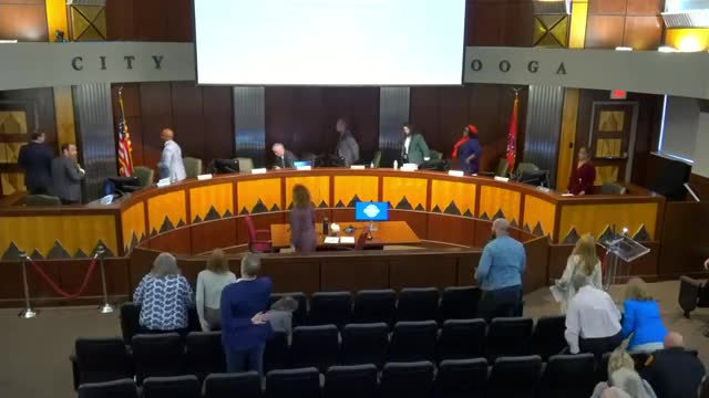 Chattanooga honors firefighter Mark Hoffman with distinguished citizens medal