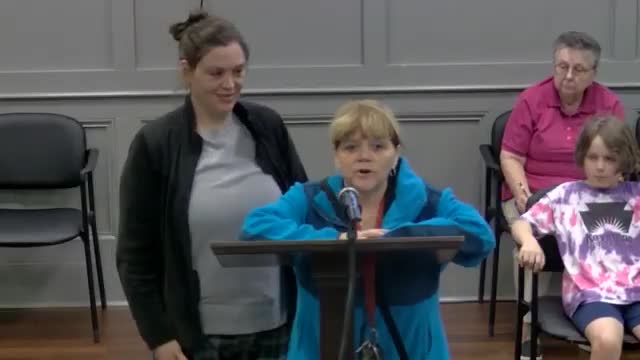 Residents voice health concerns over mold and sewage issues at Winterwood properties