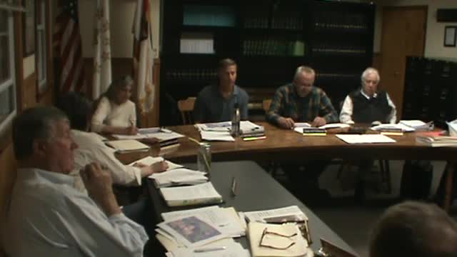 Town Hall debates summer hours amid staff concerns and contract issues