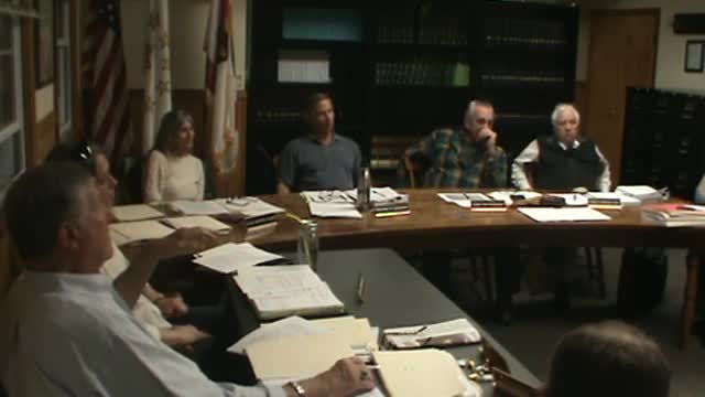 Town Council votes 3-2 against overtime proposal amid ongoing contract discussions