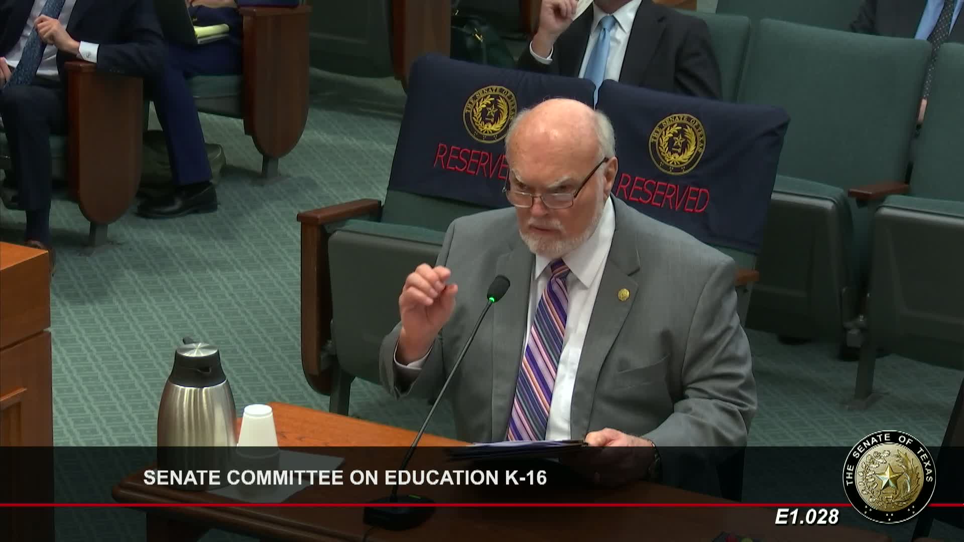 Bill would clarify minor boundary adjustments carry associated contracts and covenants with transferred land