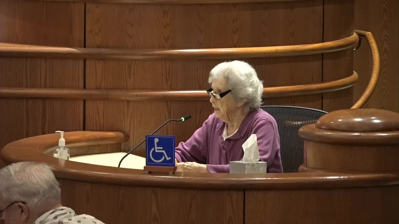 Redding Council discusses food vendor fees and plans coffee kiosk at City Hall