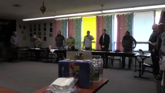 Federal School District Court holds meeting with former board members present