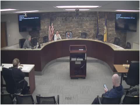 Developer Gary Newman praises building department's improvements during city meeting