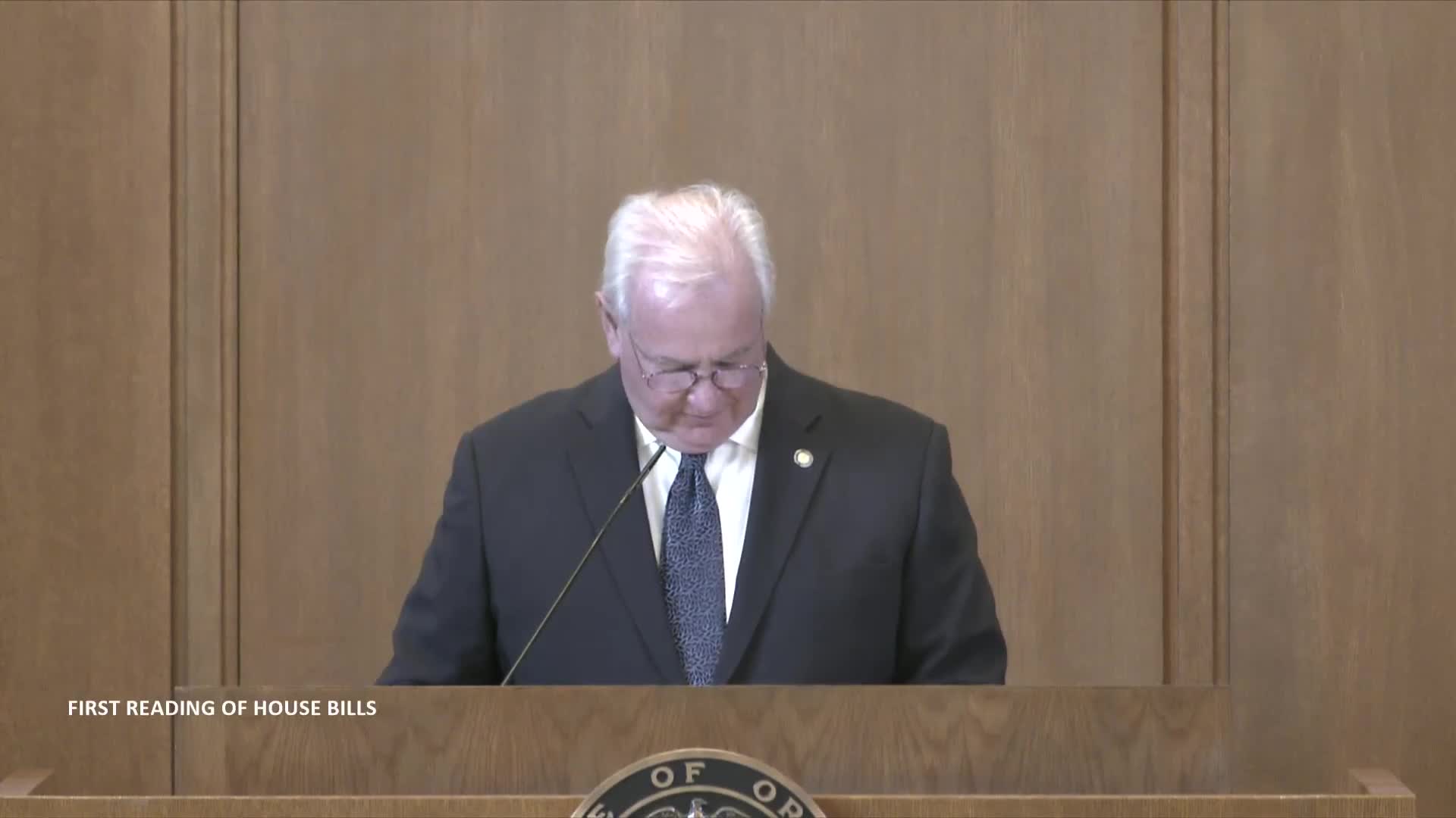 Oregon House approves multiple bills including health insurance and public safety measures