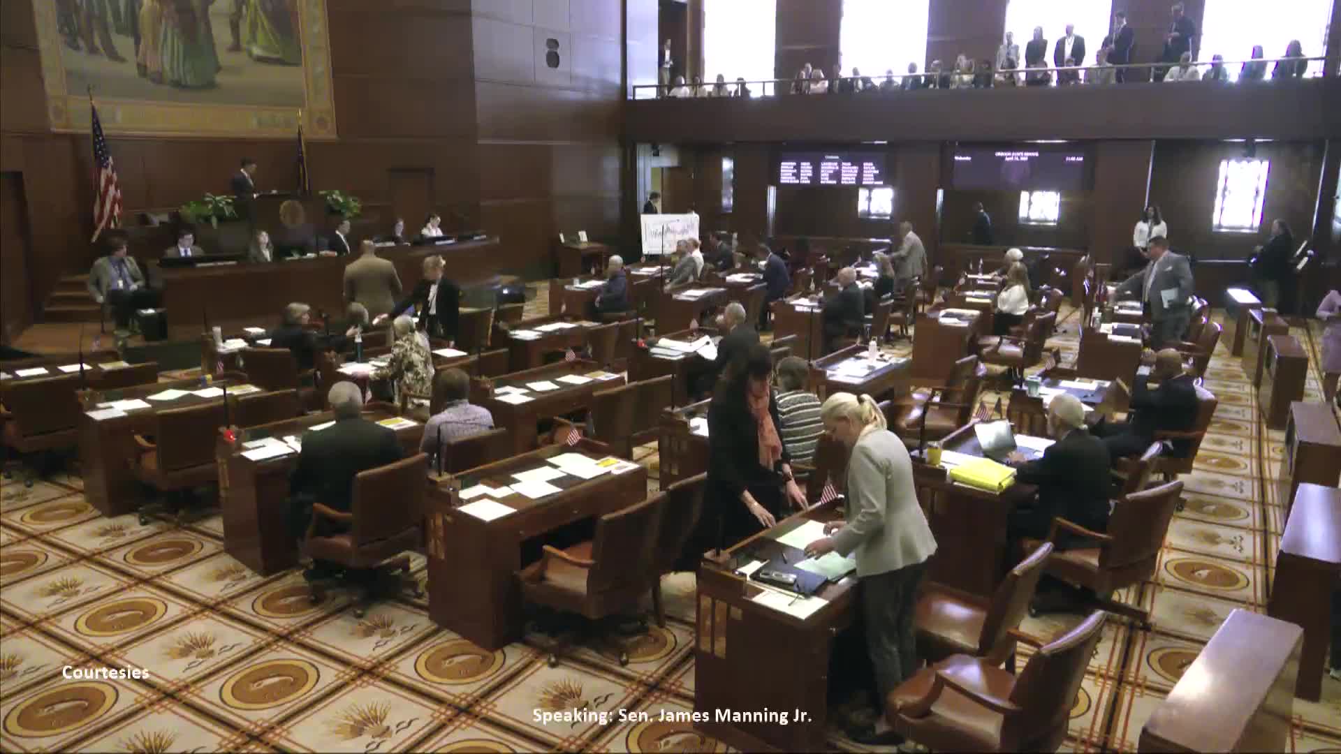 Oregon Senate celebrates National Librarian Day and honors local leaders